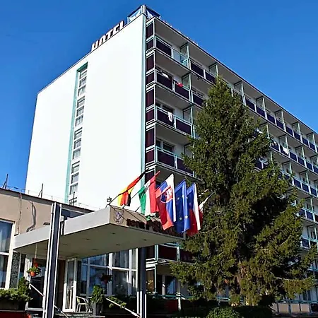 Pelikan *